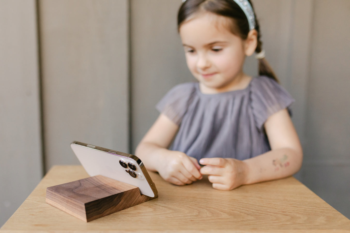 Phone / iPad Stand